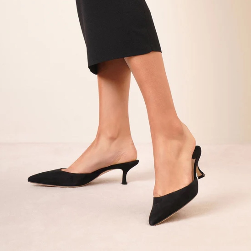 Manolo Blahnik Carolyn Mules